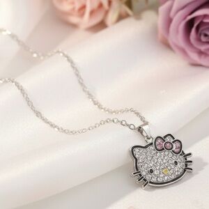 🎀NWT! Hello Kitty Jeweled 24” Necklace with Pink Accents! 🎀